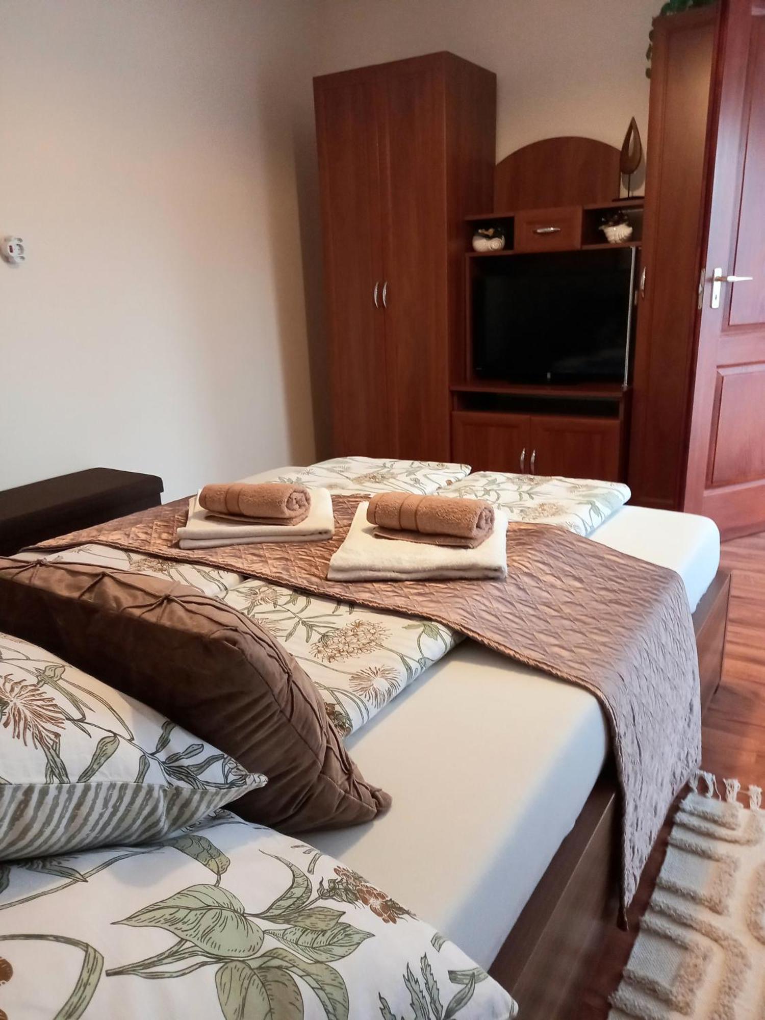 Alfa Apartman Harkány Zewnętrze zdjęcie